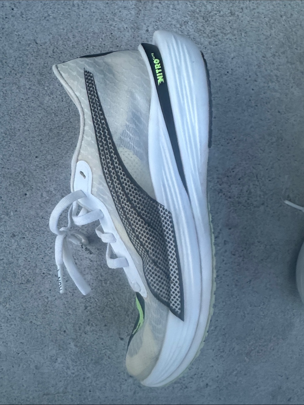 PUMA Womens Deviate Nitro Elite 2 Run 75 Running Sneakers Shoes - White size 7 - Picture 4 of 10
